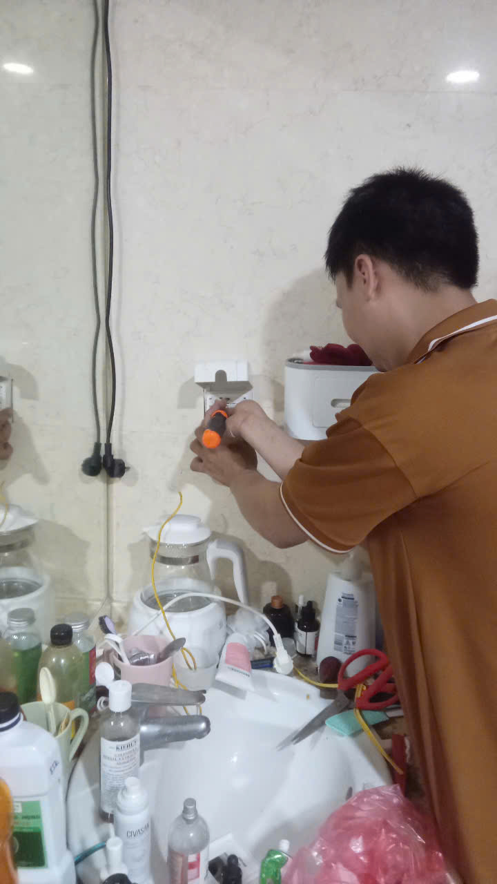 thợ giỏi sửa chữa điện nước quận Hoàng Mai