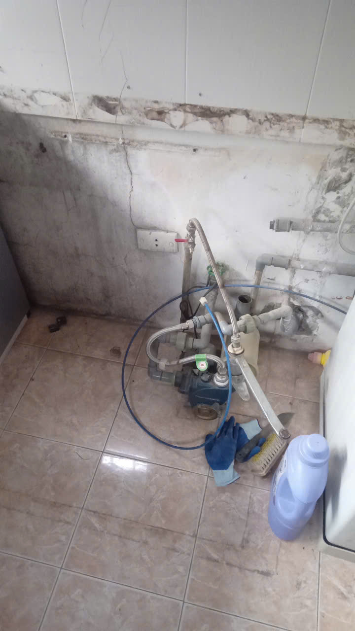 Sửa ống nước bị vỡ rò rỉ tại nhà giá rẻ