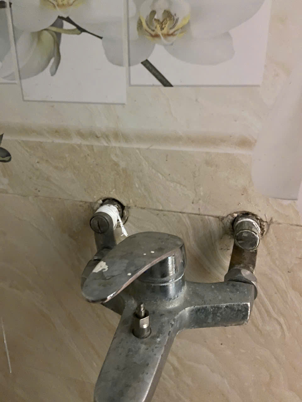 sửa vòi sen tắm tại Hồng Hà