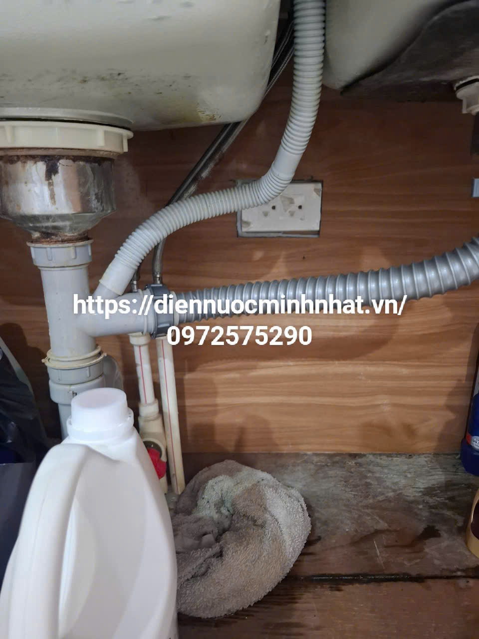 Thợ sửa điện nước tại khu đô Thi Việt Hưng
