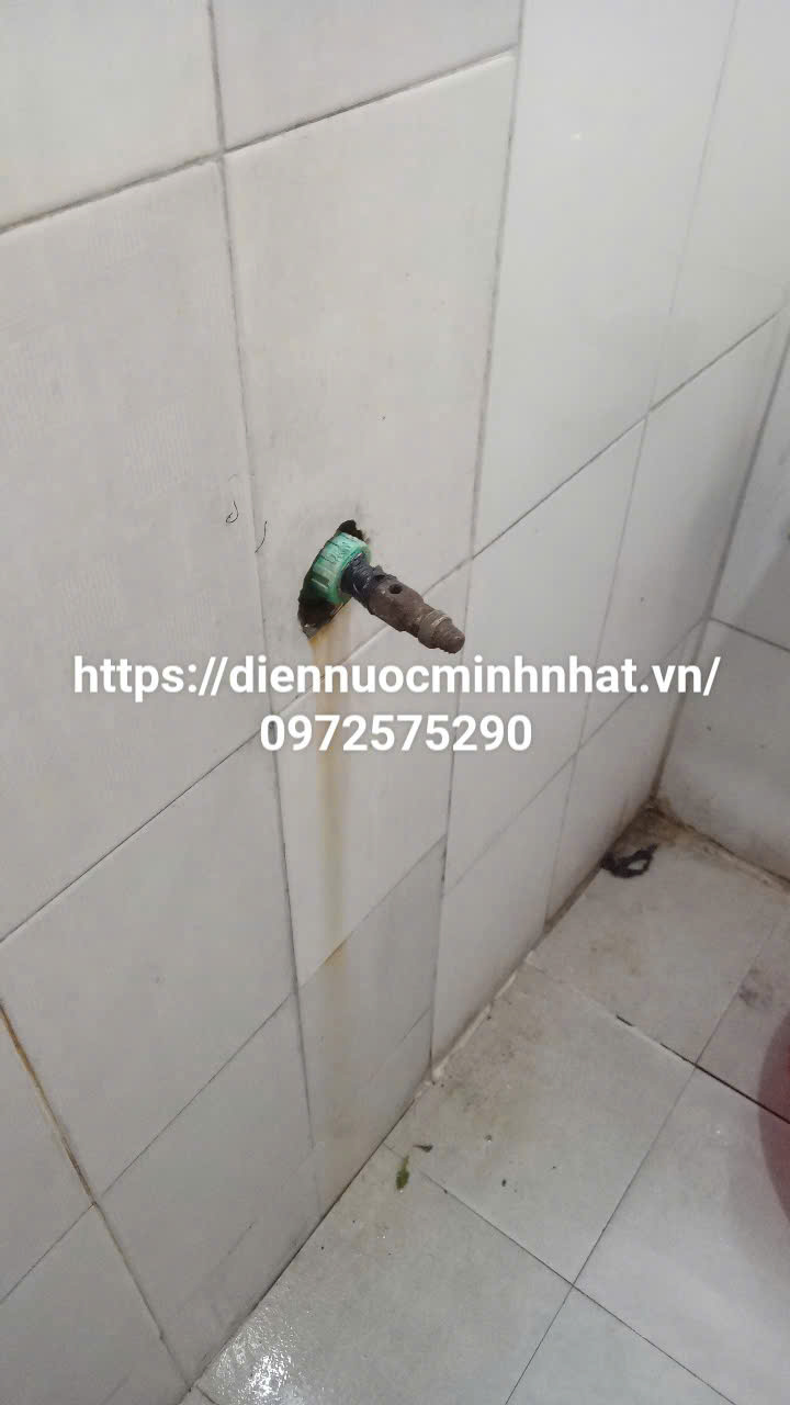 sửa ống nước bị gãy ren tại Khu Đô Thị Việt Hưng