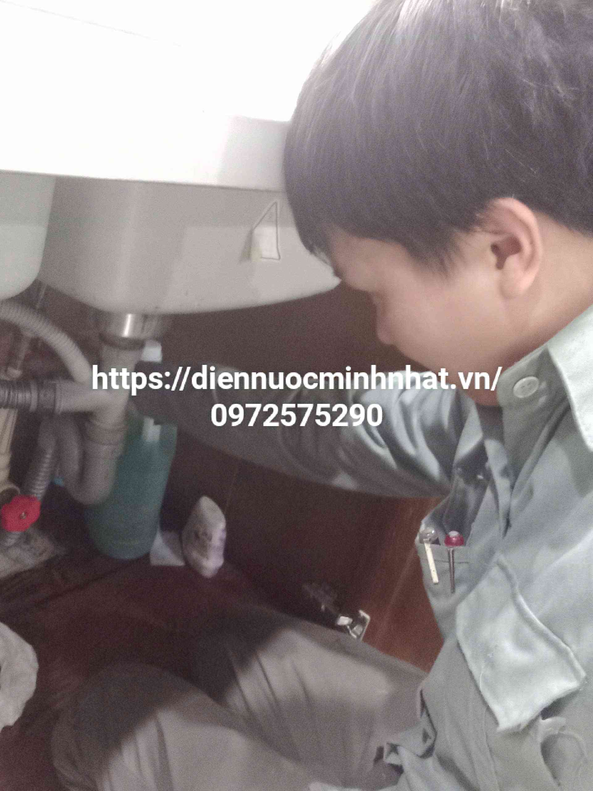 Thợ sửa chữa điện nước tại Việt Hưng giá rẻ