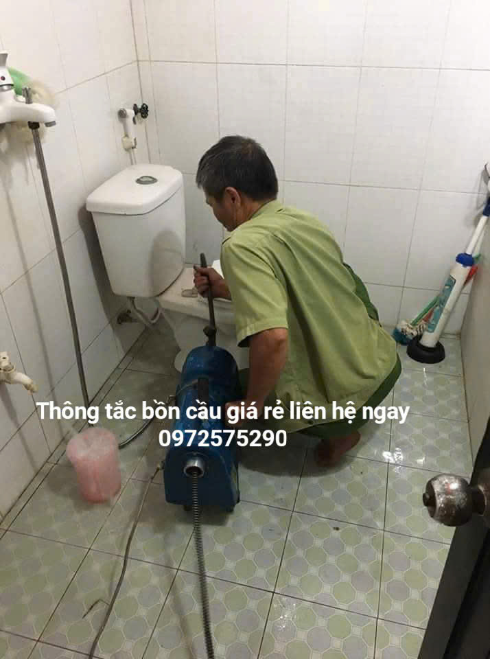 Thợ chuyên thông tắc bồn cầu tại quận Hoàng Mai