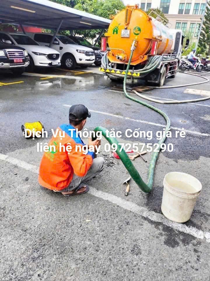 Thợ thông tắc cống tại Khu Đô Thị Vĩnh Hoàng
