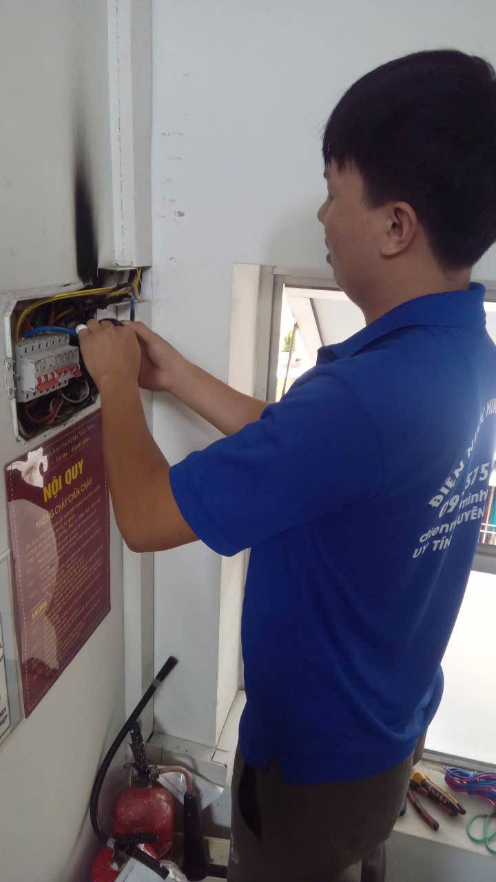 Lắp đặt đấu nối dây điện nguồn cho bình nóng lạnh tại nhà